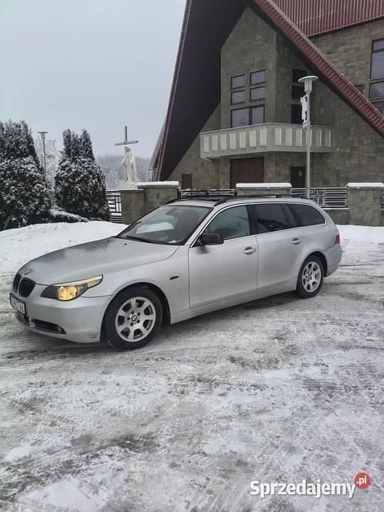 Srebrny Używany 2004 BMW 525 Kombi | 10 000 zł (Dobra cena) - Obraz 1/4