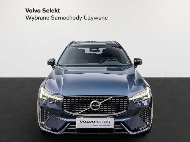 Używany Volvo XC60 197 KM (144 kW) 2022 Niebieski SUV