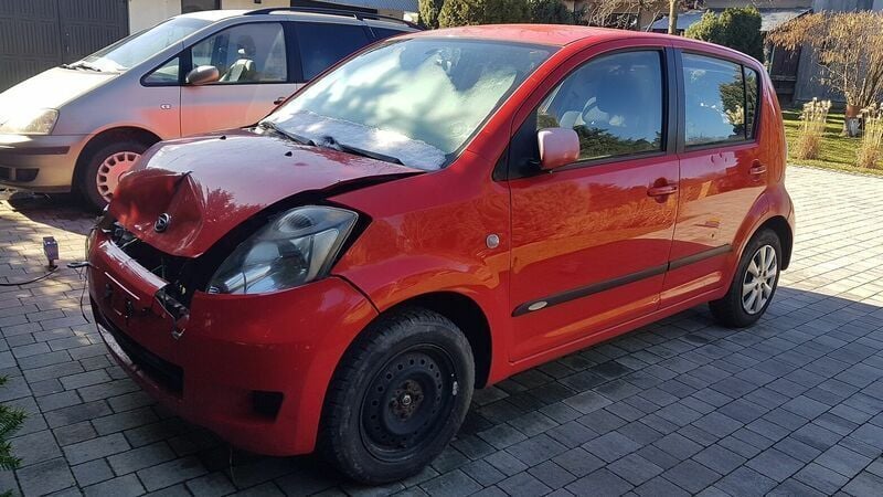 Czerwony Używany 2008 Daihatsu Sirion Hatchback | 4500 zł (Dobra cena) - Obraz 1/4