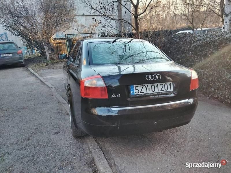 Używany Audi A4 2003 Czarny Sedan/Limuzyna