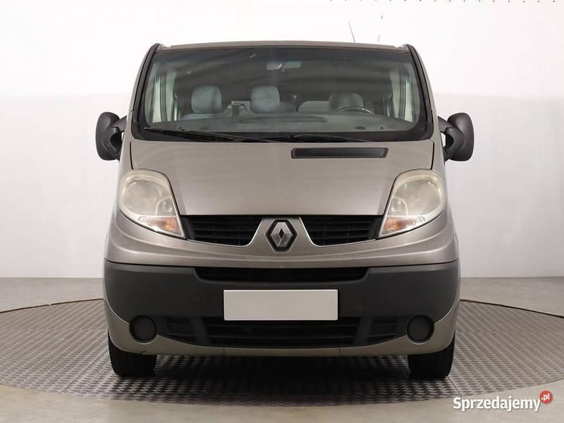 Beżowy Używany 2008 Renault Trafic Minivan | 22 999 zł (Uczciwa cena) - Obraz 1/4