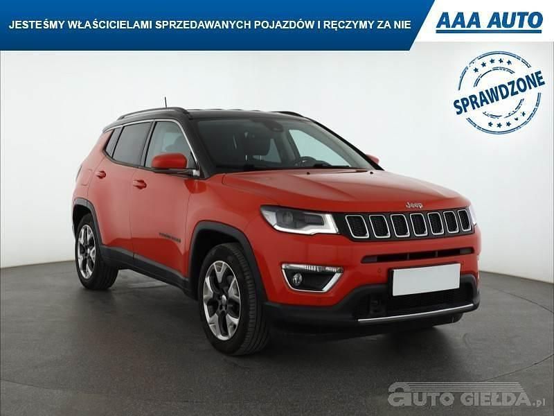 Pomarańczowy Używany 2017 Jeep Compass SUV | 62 999 zł (Uczciwa cena) - Obraz 1/4