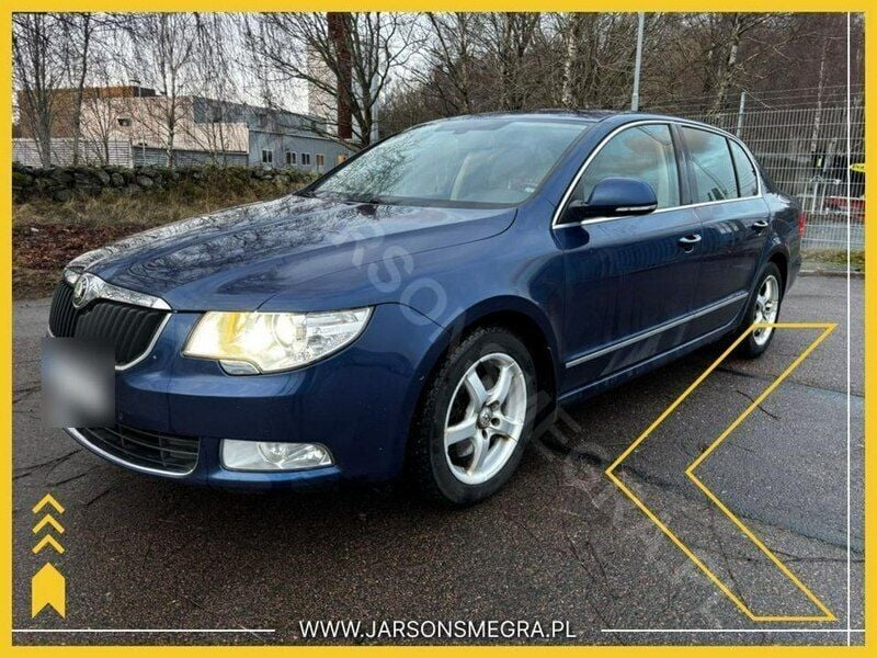 Niebieski Używany 2011 Skoda Superb Hatchback | 24 120 zł (Super Cena) - Obraz 1/4