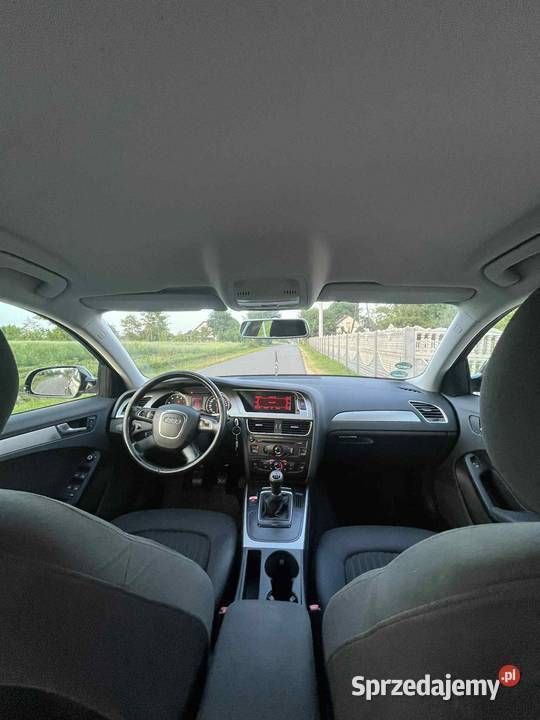 Czarny Używany 2010 Audi A4 Kombi | 23 900 zł - Obraz 1/4