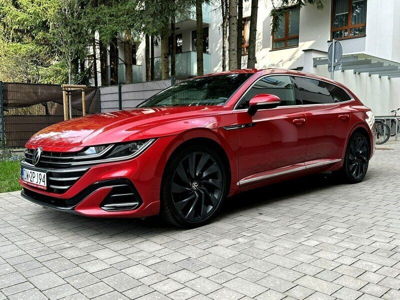 Bordowy (metalik) Używany 2021 VW Arteon Kombi | 129 800 zł (Uczciwa cena) - Obraz 1/4