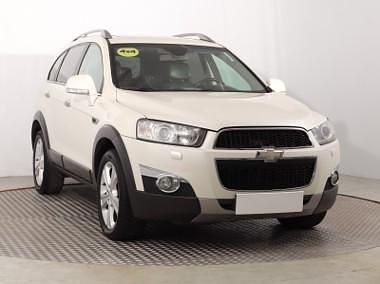 Biały Używany 2011 Chevrolet Captiva SUV | 32 999 zł (Dobra cena) - Obraz 1/4
