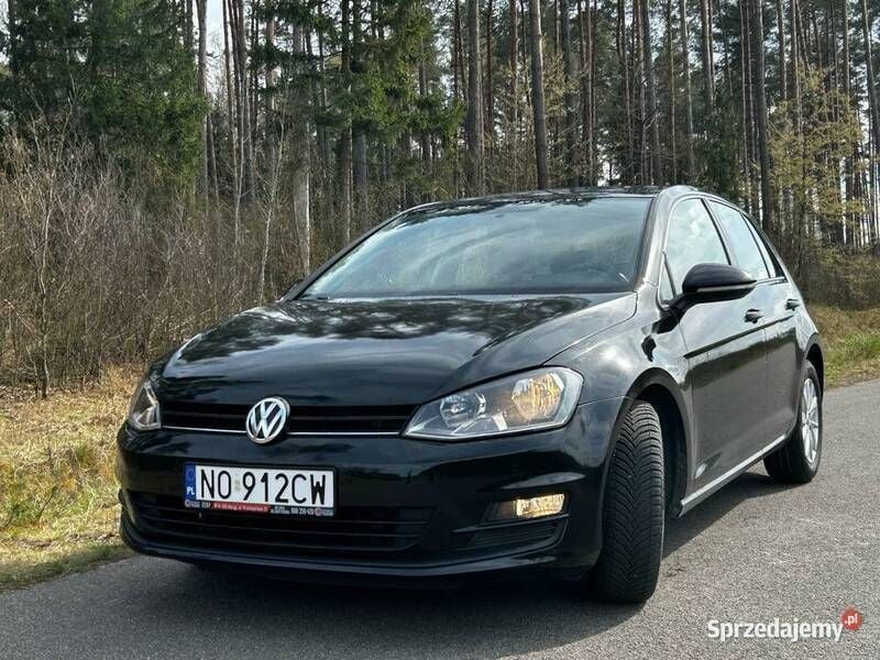 Czarny Używany 2015 VW Golf VII Trendline Hatchback | 34 900 zł (Dobra cena) - Obraz 1/4