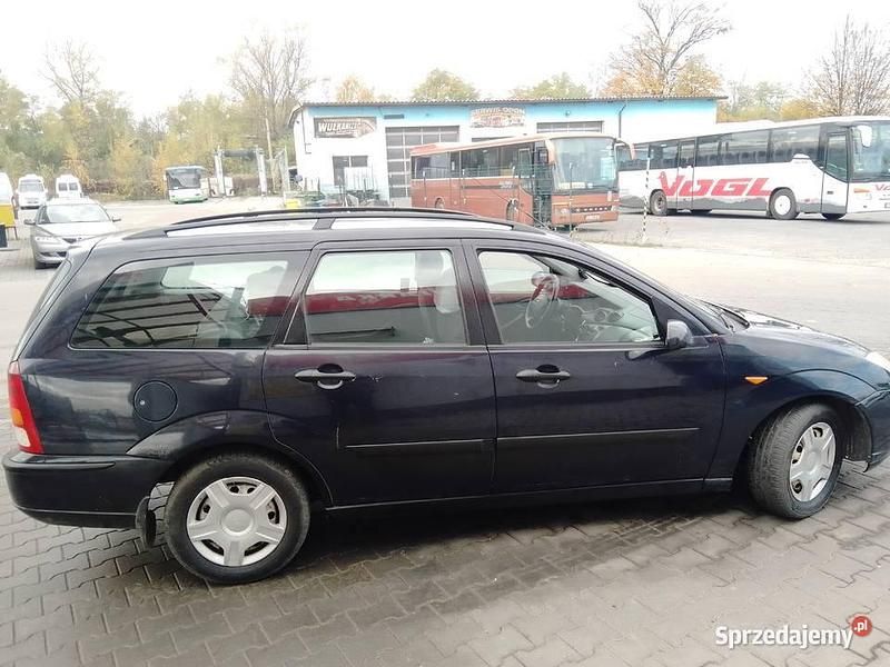 Granatowy Używany 2004 Ford Focus Kombi | 1950 zł (Dobra cena) - Obraz 1/4