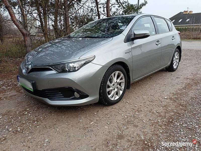 Używany 2016 Toyota Auris Hybrid Sedan/Limuzyna | 59 900 zł (Dość drogi) - Obraz 1/4