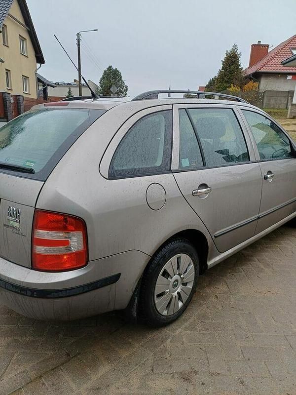 Używany Skoda Fabia 2006 Inny kolor Kombi