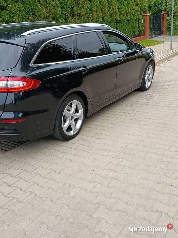 Czarny Używany 2015 Ford Mondeo Kombi | 39 000 zł (Uczciwa cena) - Obraz 1/4