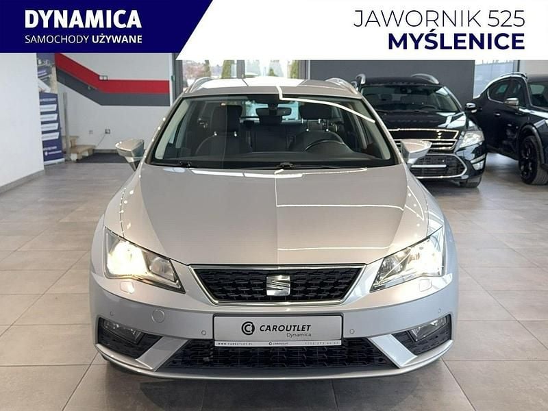 Używany Seat Leon 130 KM (95 kW) 2018 Srebrny (metalik) Kombi