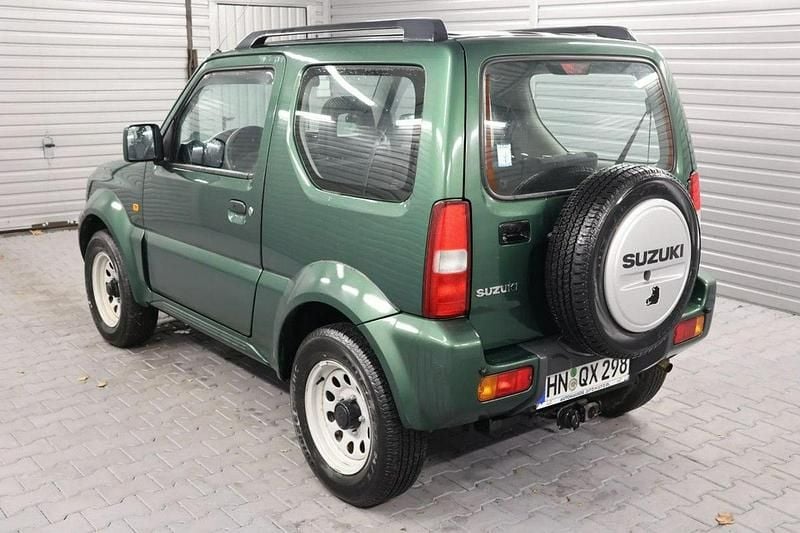 Używany Suzuki Jimny 86 KM (63 kW) 2009 Zielony (metalik) SUV
