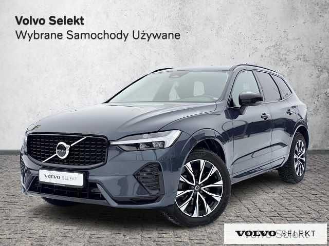 Używany Volvo XC60 250 KM (183 kW) 2025 Niebieski SUV