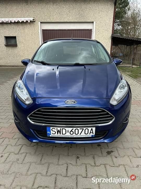 Używany Ford Fiesta Titanium 2016 Niebieski Sedan/Limuzyna