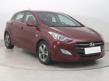Czerwony Używany 2016 Hyundai i30 Hatchback | 31 499 zł (Uczciwa cena) - Obraz 1/4