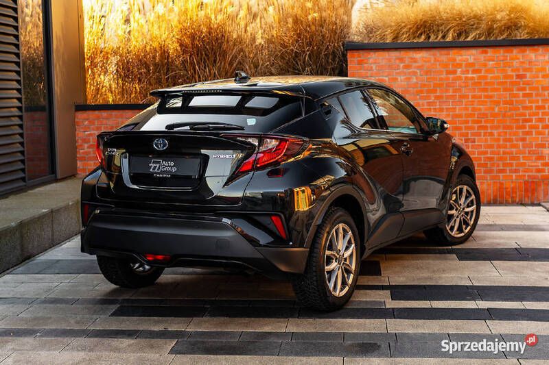 Czarny Używany 2022 Toyota C-HR Comfort SUV | 99 700 zł (Uczciwa cena) - Obraz 1/4