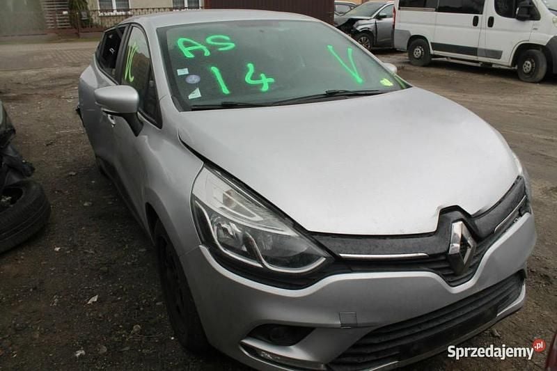 Srebrny Używany 2017 Renault Clio IV Hatchback | 10 900 zł - Obraz 1/4