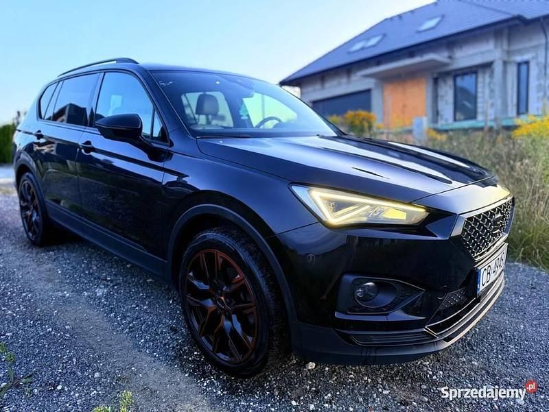 Czarny Używany 2023 Seat Tarraco SUV | 100 000 zł - Obraz 1/4