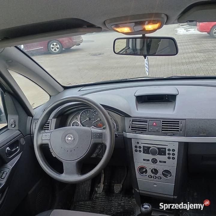 Używany Opel Meriva 2005 Srebrny Minivan