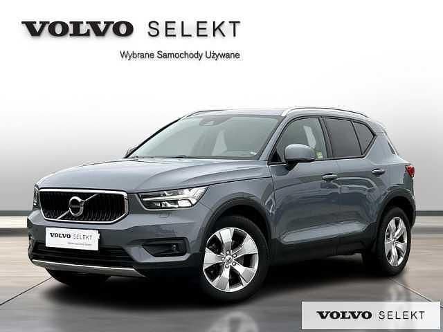 Szary Używany 2022 Volvo XC40 SUV | 139 777 zł (Uczciwa cena) - Obraz 1/3