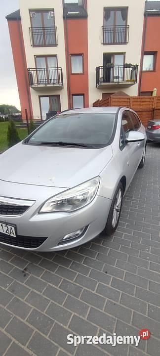 Używany Opel Astra 2012