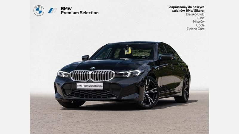 Czarny szafir metalizowany Używany 2024 BMW 318 Shadowline Sedan/Limuzyna | 150 000 zł (Uczciwa cena) - Obraz 1/3