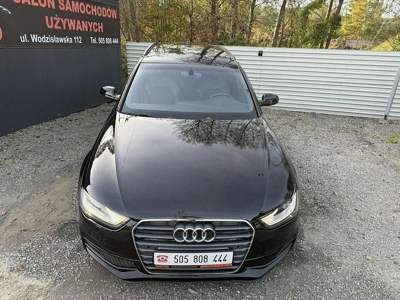 Używany Audi A4 S-Line 177 KM (130 kW) 2012 Czarny (metalik) Kombi