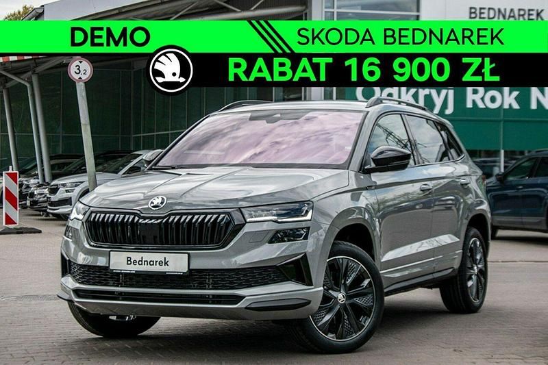 Szary Nowe 2025 Skoda Karoq SportLine SUV | 149 900 zł (Uczciwa cena) - Obraz 1/4