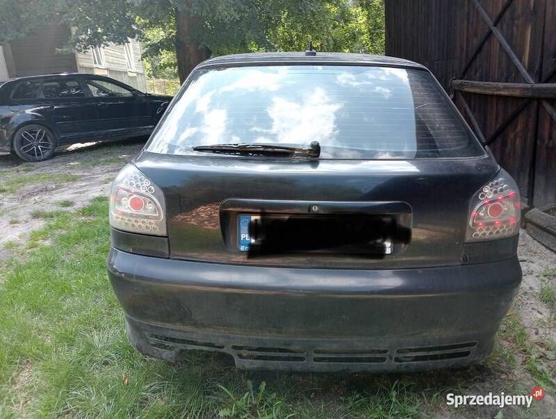 Używany Audi A3 1997 Czarny Hatchback