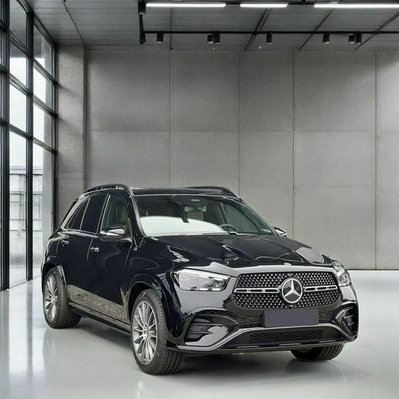 Czarny (metalik) Używany 2024 Mercedes GLE53 AMG AMG SUV | 354 850 zł - Obraz 1/4