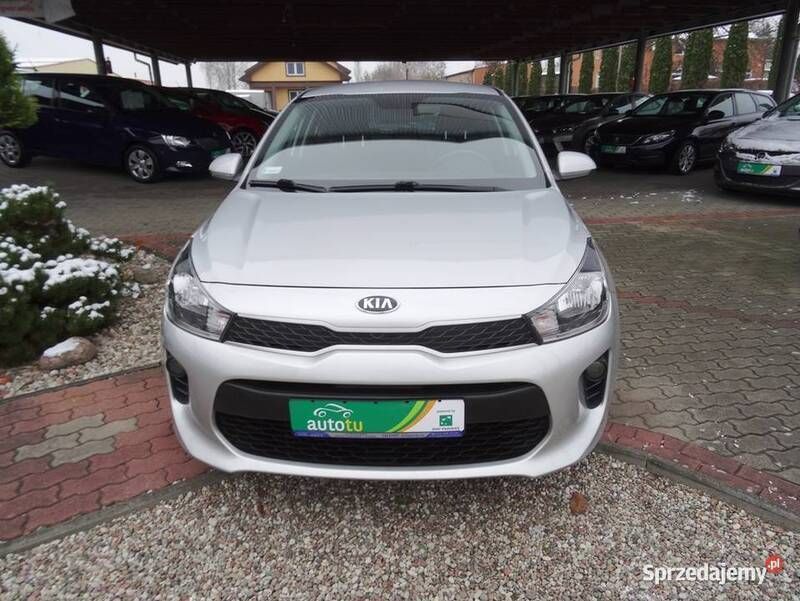 Używany Kia Rio 83 KM (61 kW) 2018 Srebrny Hatchback