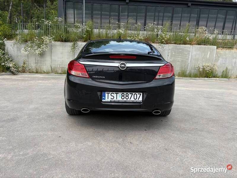 Używany Opel Insignia 2010 Czarny Hatchback
