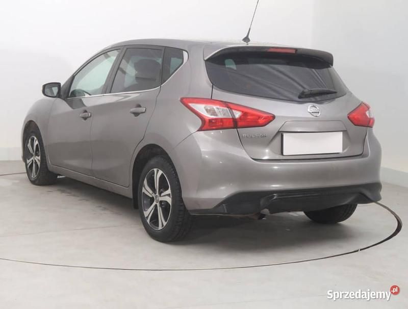 Używany Nissan Pulsar 2014 Szary Hatchback