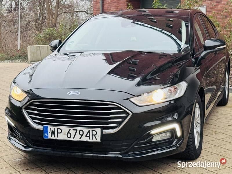 Czarny Używany 2019 Ford Mondeo Sedan/Limuzyna | 38 900 zł (Super Cena) - Obraz 1/4