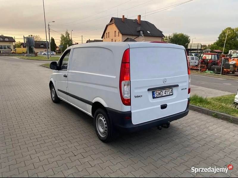Biały Używany 2006 Mercedes Vito Minivan | 17 800 zł (Drogi) - Obraz 1/4