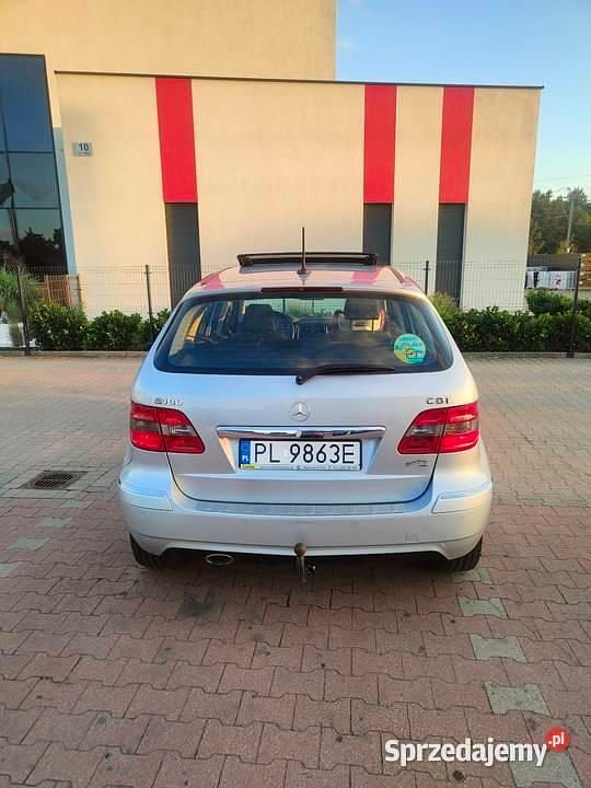 Srebrny Używany 2009 Mercedes B180 Minivan | 22 000 zł (Uczciwa cena) - Obraz 1/4