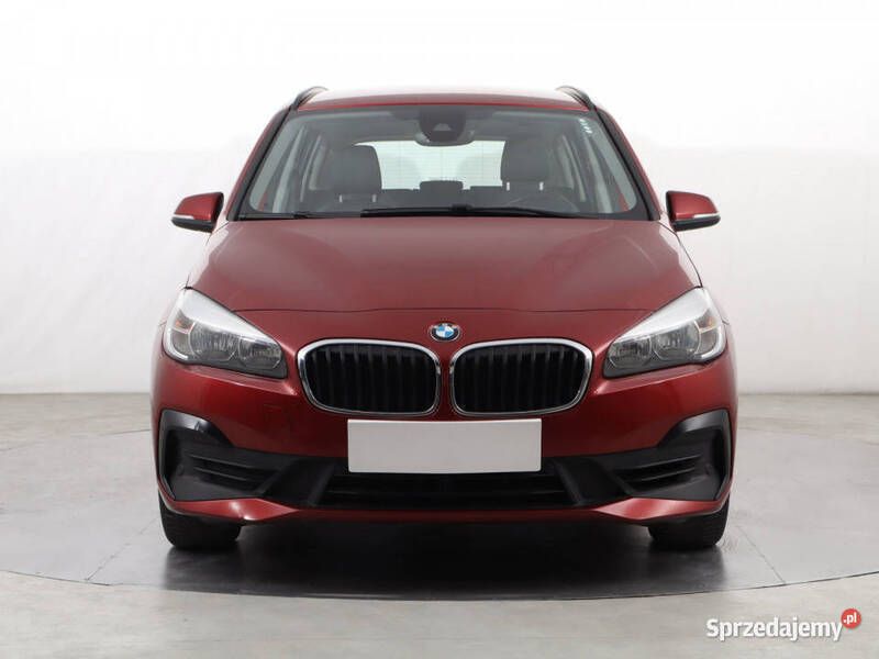 Czerwony Używany 2019 BMW 218 Gran Tourer Minivan | 51 999 zł - Obraz 1/4
