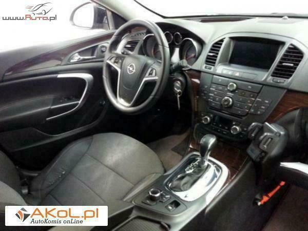 Używany Opel Insignia 160 KM (117 kW) 2011 Czarny Sedan/Limuzyna