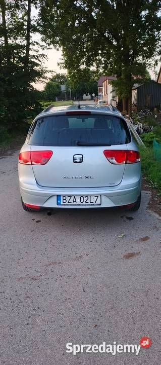Srebrny Używany 2007 Seat Altea XL Minivan | 11 900 zł (Uczciwa cena) - Obraz 1/4