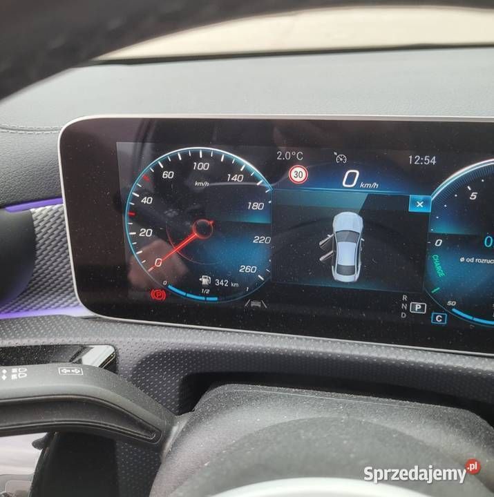 Używany Mercedes CLA200 163 KM (119 kW) 2020 Złoty Coupe