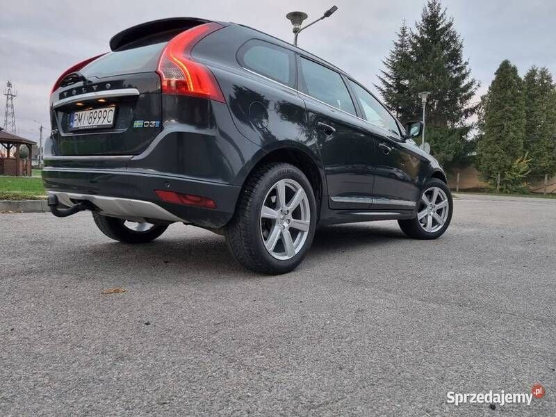 Grafitowy Używany 2015 Volvo XC60 SUV | 74 000 zł - Obraz 1/4