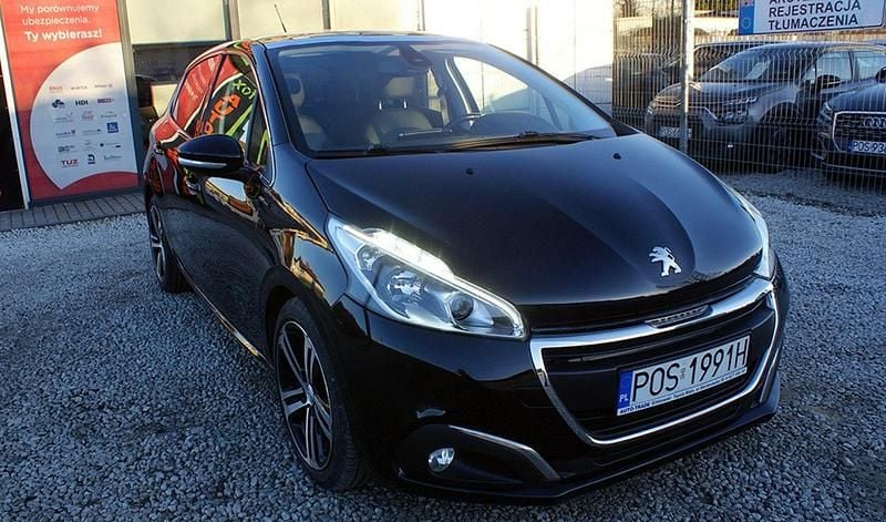 Używany Peugeot 208 110 KM (80 kW) 2018 Czarny (metalik) Hatchback