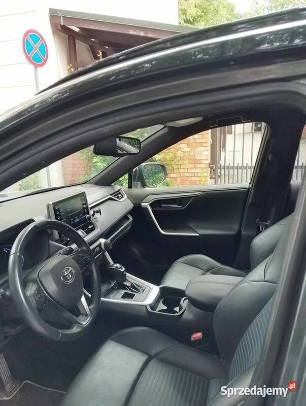 Używany 2021 Toyota RAV4 Hybrid SUV | 89 000 zł - Obraz 1/4