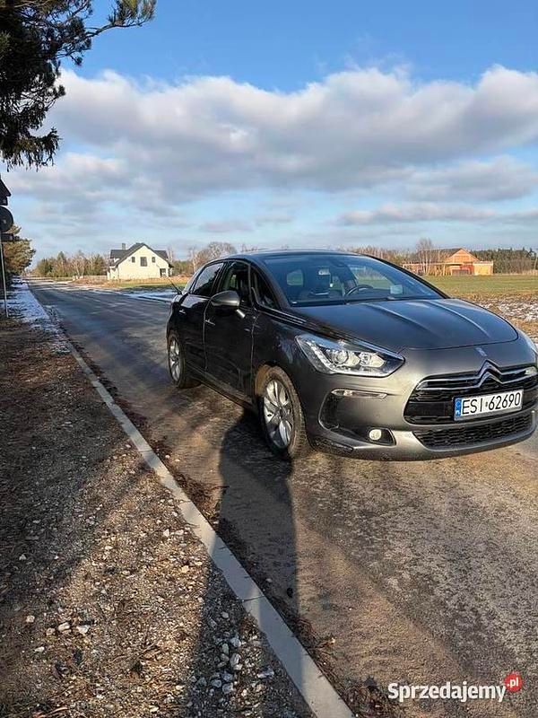 Używany Citroën DS5 163 KM (119 kW) 2012 Hatchback