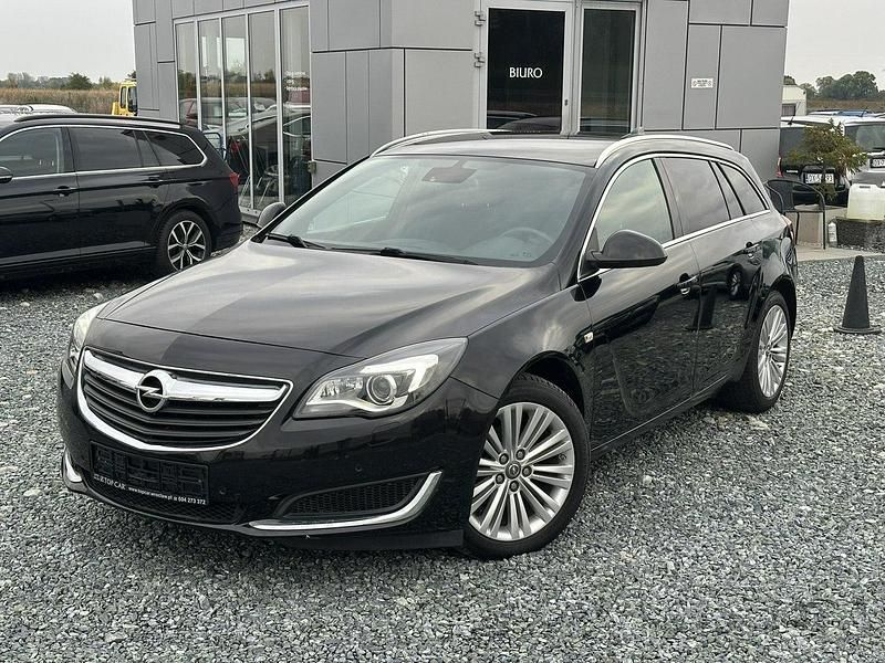 Czarny Używany 2017 Opel Insignia Kombi | 39 900 zł (Uczciwa cena) - Obraz 1/4