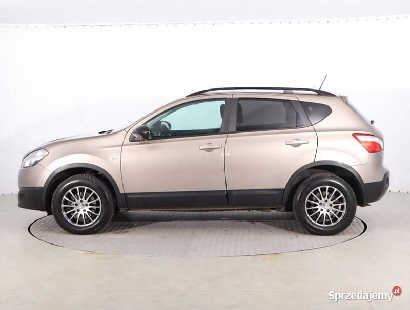 Używany Nissan Qashqai 130 KM (95 kW) 2013 Beżowy SUV