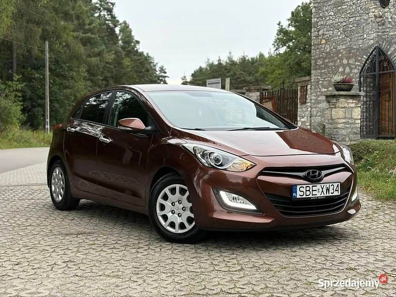 Brązowy Używany 2013 Hyundai i30 Hatchback | 24 999 zł (Uczciwa cena) - Obraz 1/4