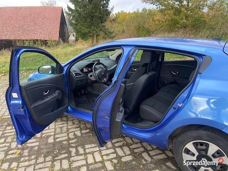 Używany Renault Mégane III 2013 Niebieski Hatchback