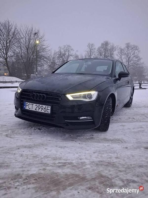 Używany Audi A3 Ambiente 2014 Czarny Hatchback